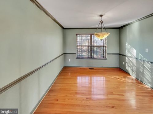 5771 Rhode Island Dr, Woodbridge VA  22193-3830 exterior