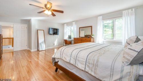 31 Drake Ct, Dover NJ  07869-4851 exterior