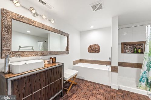 24234 Lands End Dr, Madison Mills VA  22960-3543 exterior