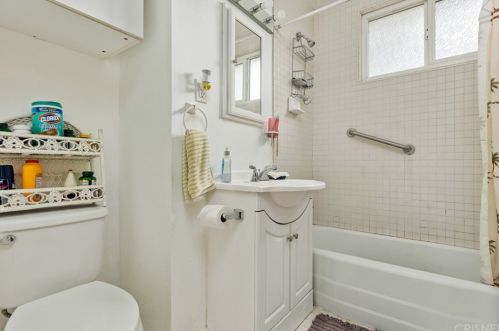 535 Lingard St, Lancaster CA 93536-8362 exterior