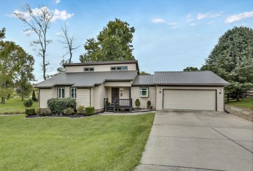 121 Valley Dr, Shelbyville, KY 40065-9756