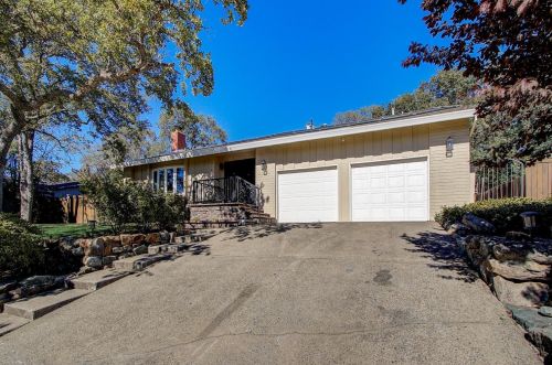 814 Stoneman Way, Folsom CA  95762-4218 exterior