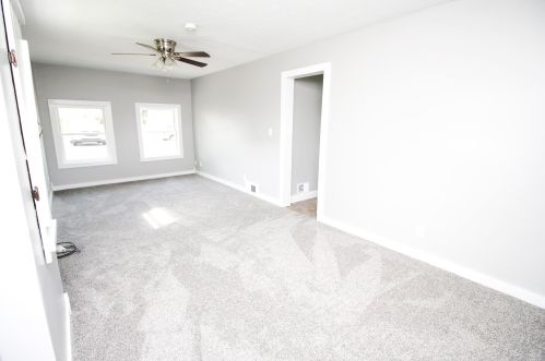 47 Grand Ave, Florence KY  41042-2442 exterior