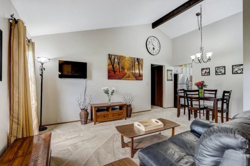 3505 Glen Park Rd, Waukesha, WI 53151-5221