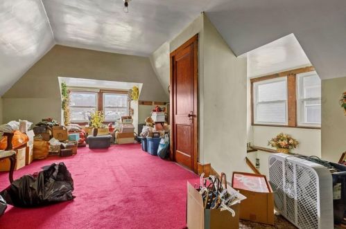 629 Maplewood Ave, Ambridge PA 15003-2415 exterior