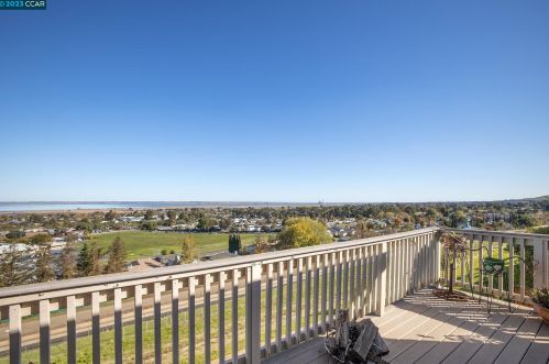 323 Rosemarie Pl, West Pittsburg, CA 94565-6707