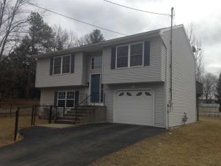 436 Elm St, Schenectady, NY 12304-1210