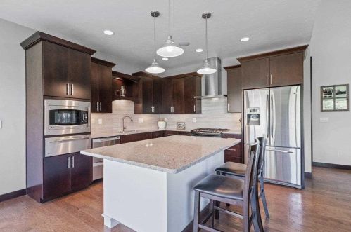 1192 Faversham Way, Green Bay, WI 54313-7494