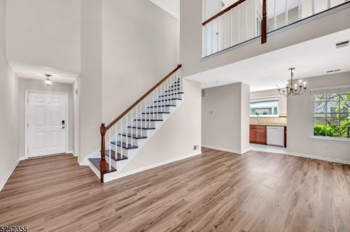 409 Cardinal Ln, Bedminster NJ  07921-1913 exterior