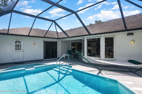 1904 Independence Ave, Melbourne, FL 32940-6850