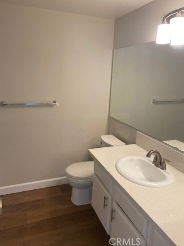 73 Woodleaf, Irvine CA  92614-7081 exterior