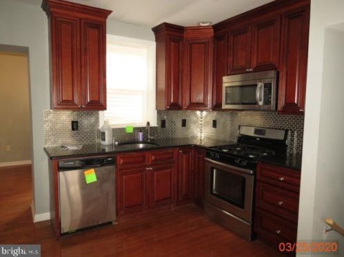 1107 3rd St, Philadelphia PA  19147-5302 exterior