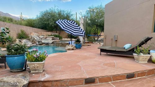 7422 Mystic Cyn Dr, Tucson AZ 85718-7805 exterior