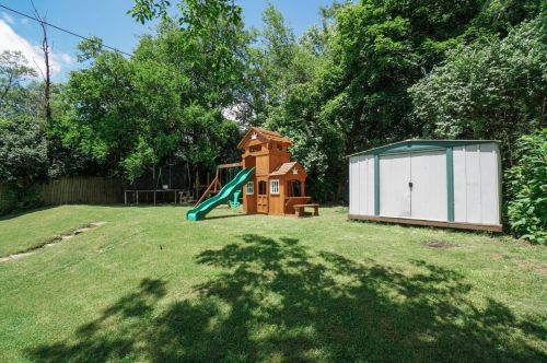 6 Damon Rd, Cincinnati OH 45218-1034 exterior