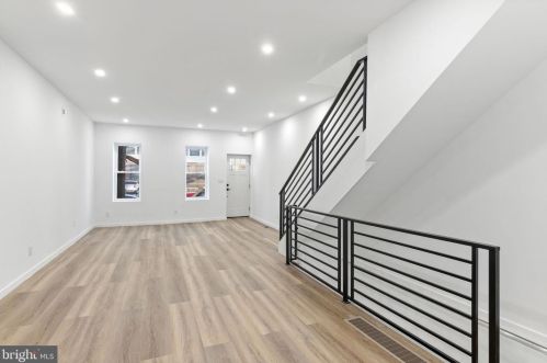 310 Mckean St, Philadelphia PA  19148-2630 exterior