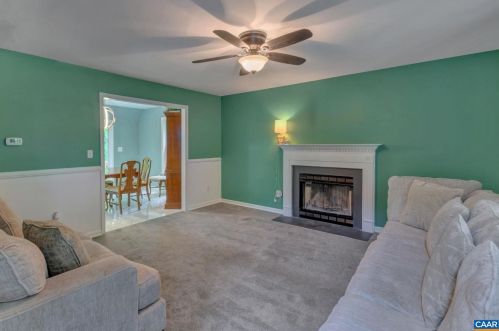 3 Watts Cir, Bybee VA  22963-2051 exterior