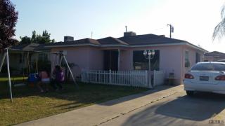 2327 Oleander St, Delano CA  93215-1119 exterior