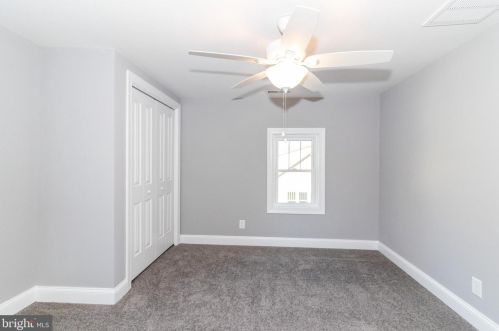 511 4th St, Laurel DE  19956-1506 exterior