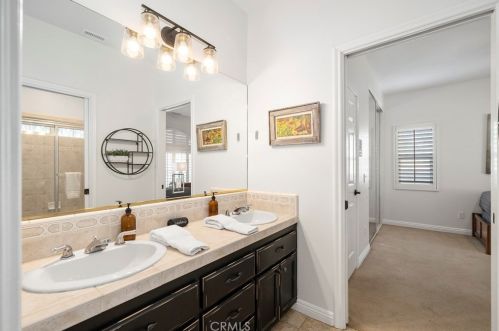 40107 Calle Breve, Temecula CA  92592-8692 exterior