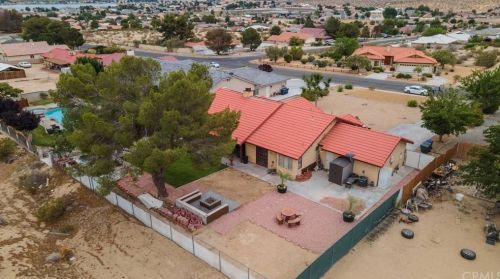 26558 Lakeview Dr, Helendale CA  92342-7804 exterior