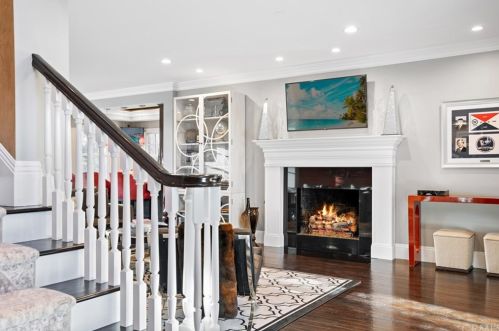 1921 Windward Ln, Newport Beach CA  92660-3816 exterior