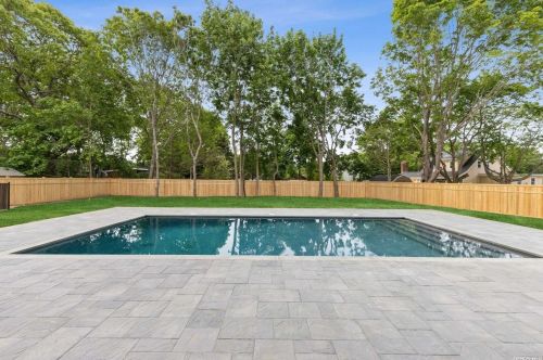 17 Quantuck Bay Ln, West Hampton Beach NY  11978-1600 exterior