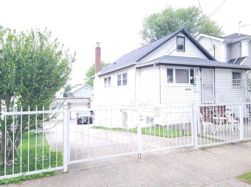 145-56 223rd St, Jamaica, NY 11413-1222