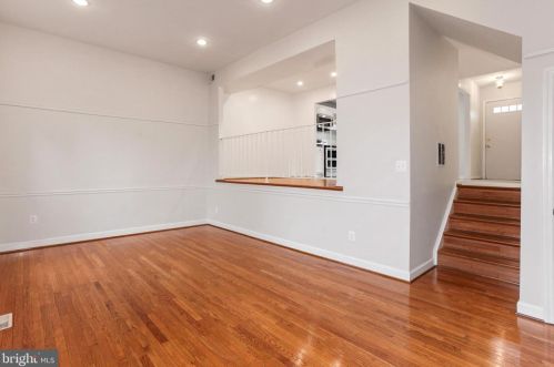 5509 Miles Ct, Springfield VA 22151-1714 exterior