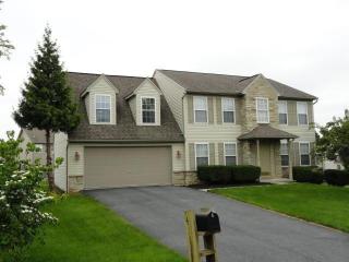 44 Oak Knoll Cir, Lebanon, PA 17042-9483