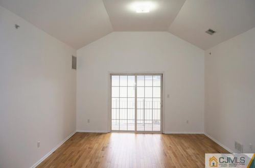 937 Del Negro Ct, South Plainfield NJ  07080-2348 exterior