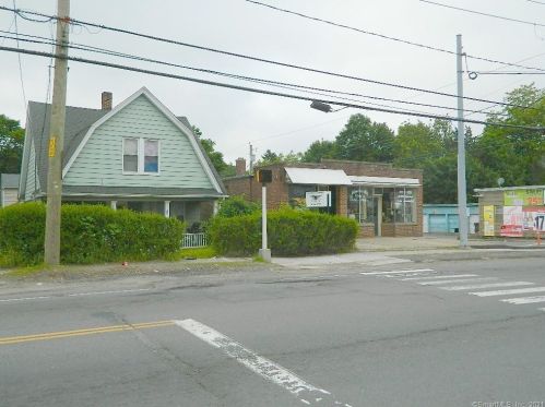 260 Meriden Rd, Waterbury, CT 06705-2002