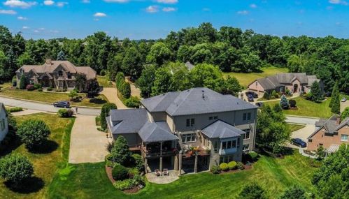 1717 Hunters Path Ln, Pittsburgh, PA 15241-3154