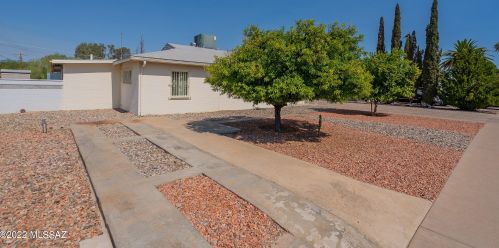 712 Erin Ave, Tucson, AZ 85711-1146