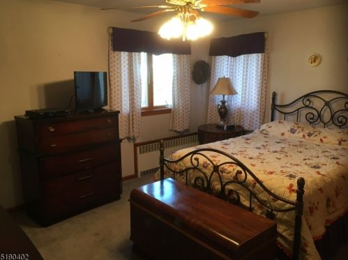 40 Jacobus Ave, Little Falls NJ  07424-2305 exterior