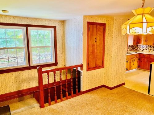 90 Briggs Ln, Tiverton RI  02878-2406 exterior