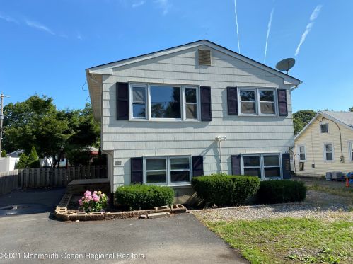 476 Mantoloking Rd, Bricktown, NJ 08723-5683