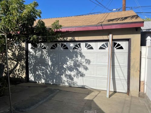 4305 Lugo Ave, Lynwood CA  90262-3818 exterior