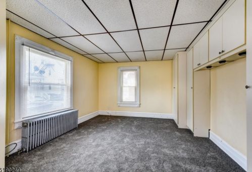 4 Jefferson St, Fredon NJ  07860-2028 exterior