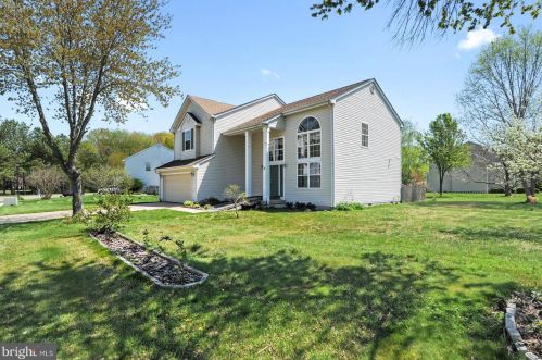 2 Arbor Dr, Dover, DE 19904-9691