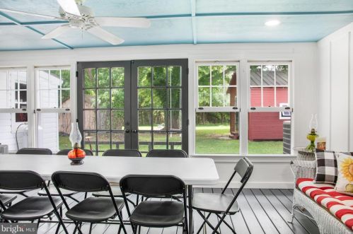 10842 Kings Hwy, Montross VA  22520-2038 exterior
