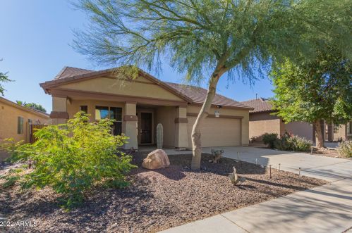 1097 Desert Hollow Dr, San Tan Valley, AZ 85143-3443