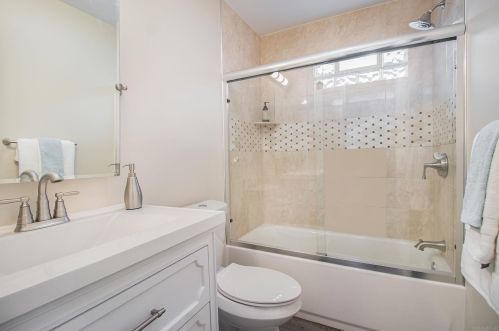 14680 Day Rd, Mishawaka IN  46545-4302 exterior