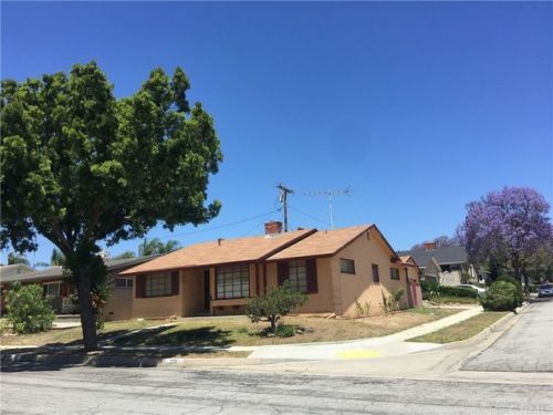 300 Dochan Cir, Montebello, CA 90640-2650