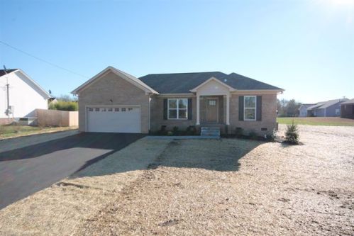 1602 London Dr, Columbia, TN 38401-5450