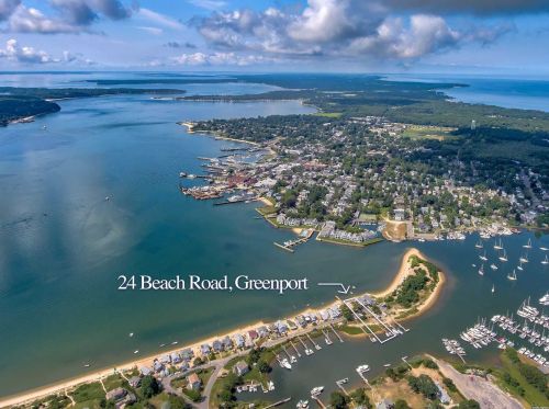 24 Sandy Beach Rd, Greenport, NY 11944-2459