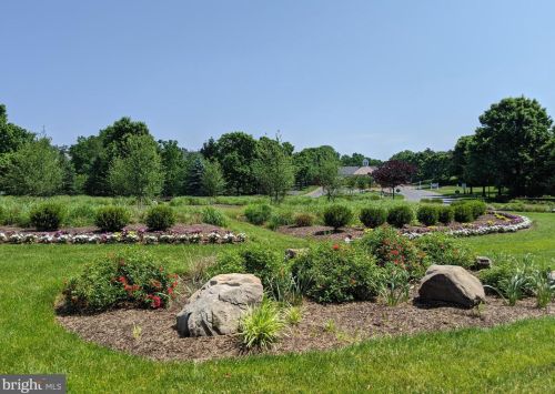 5936 Amber Ridge Rd, Haymarket VA  20169-2620 exterior