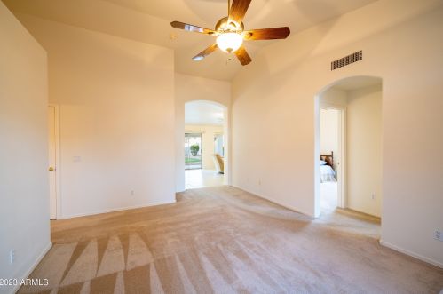 2277 Amber Ln, Gilbert, AZ 85296-2130