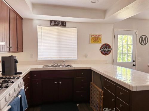 951 California Ave, Beaumont CA  92223-1617 exterior