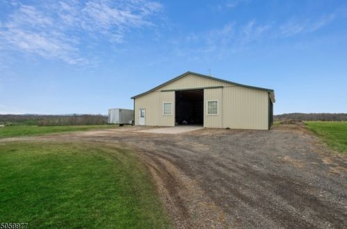 27 Lindbergh Rd, East Amwell Township NJ  08551-1509 exterior