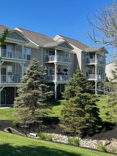 926 Waterpointe Ln, Covington KY  41018-3873 exterior